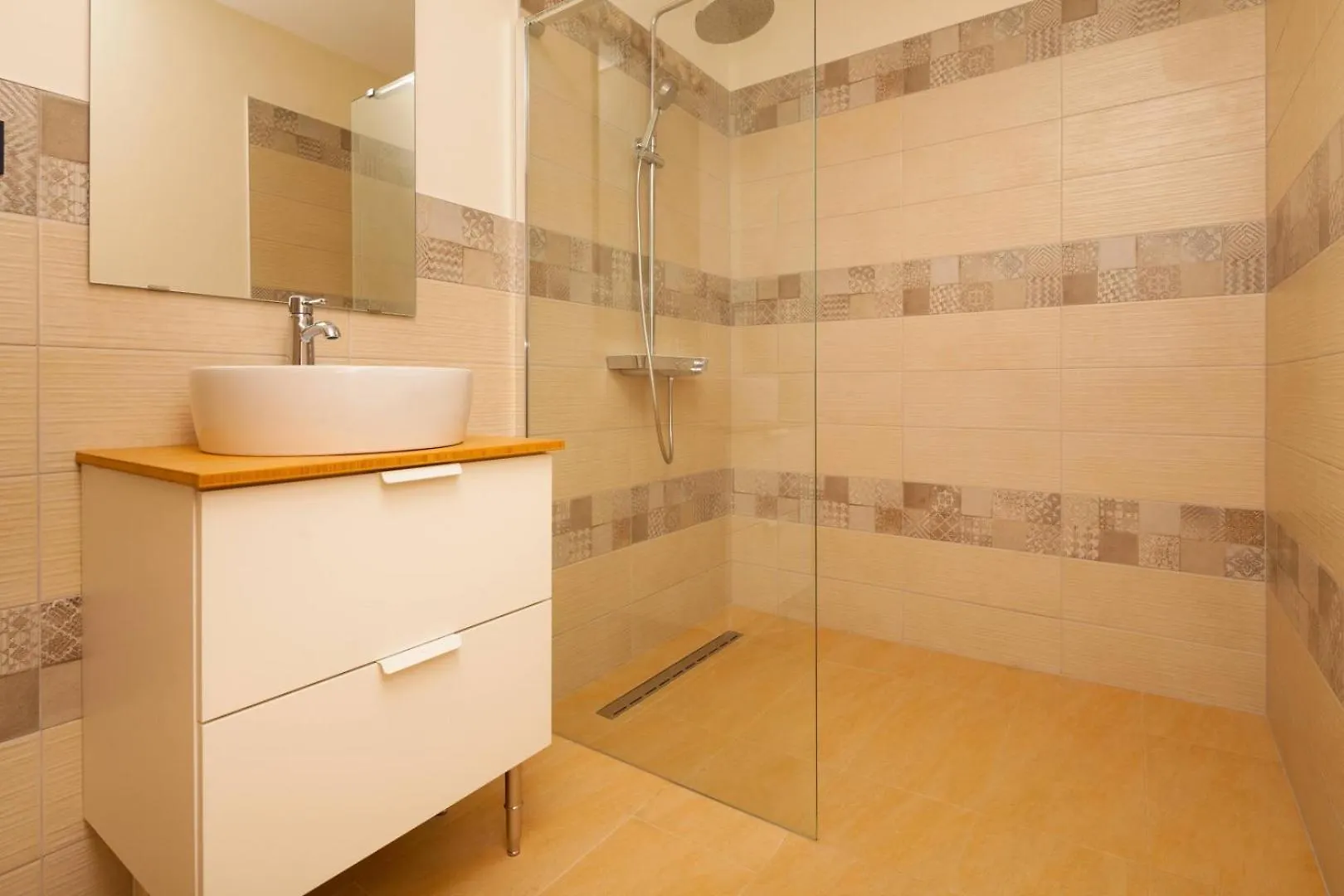 Luxury Villa Remi Near Medulin With Wellness And Sea View プレマントゥーラ クロアチア