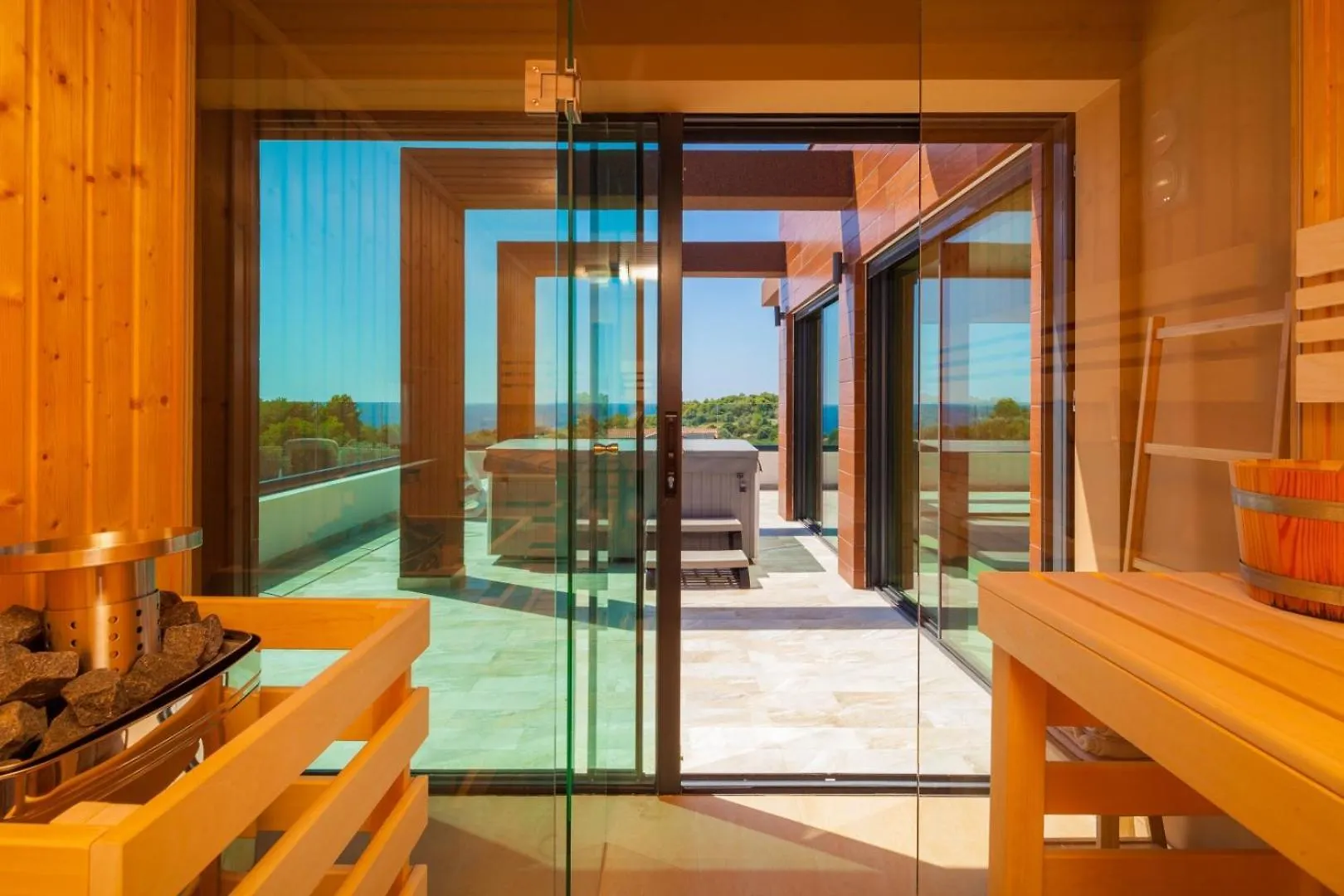 Luxury Villa Remi Near Medulin With Wellness And Sea View プレマントゥーラ